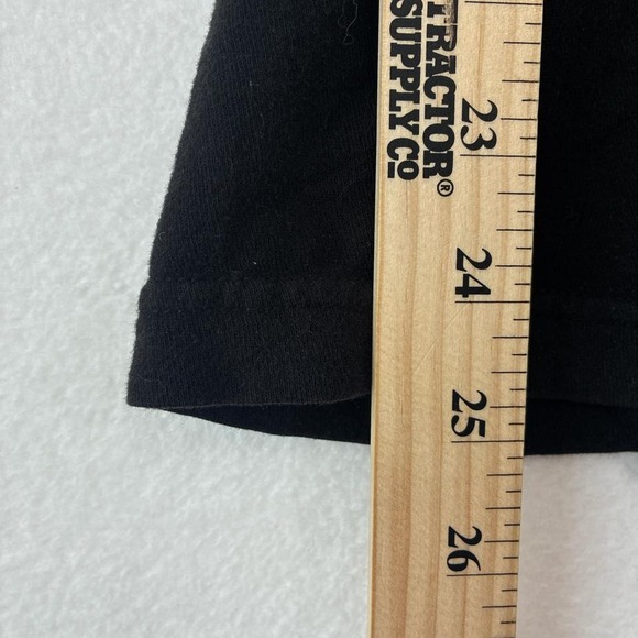 Distressed Black and Red Northern Invasion 2016 band tee - Picture 4 of 5